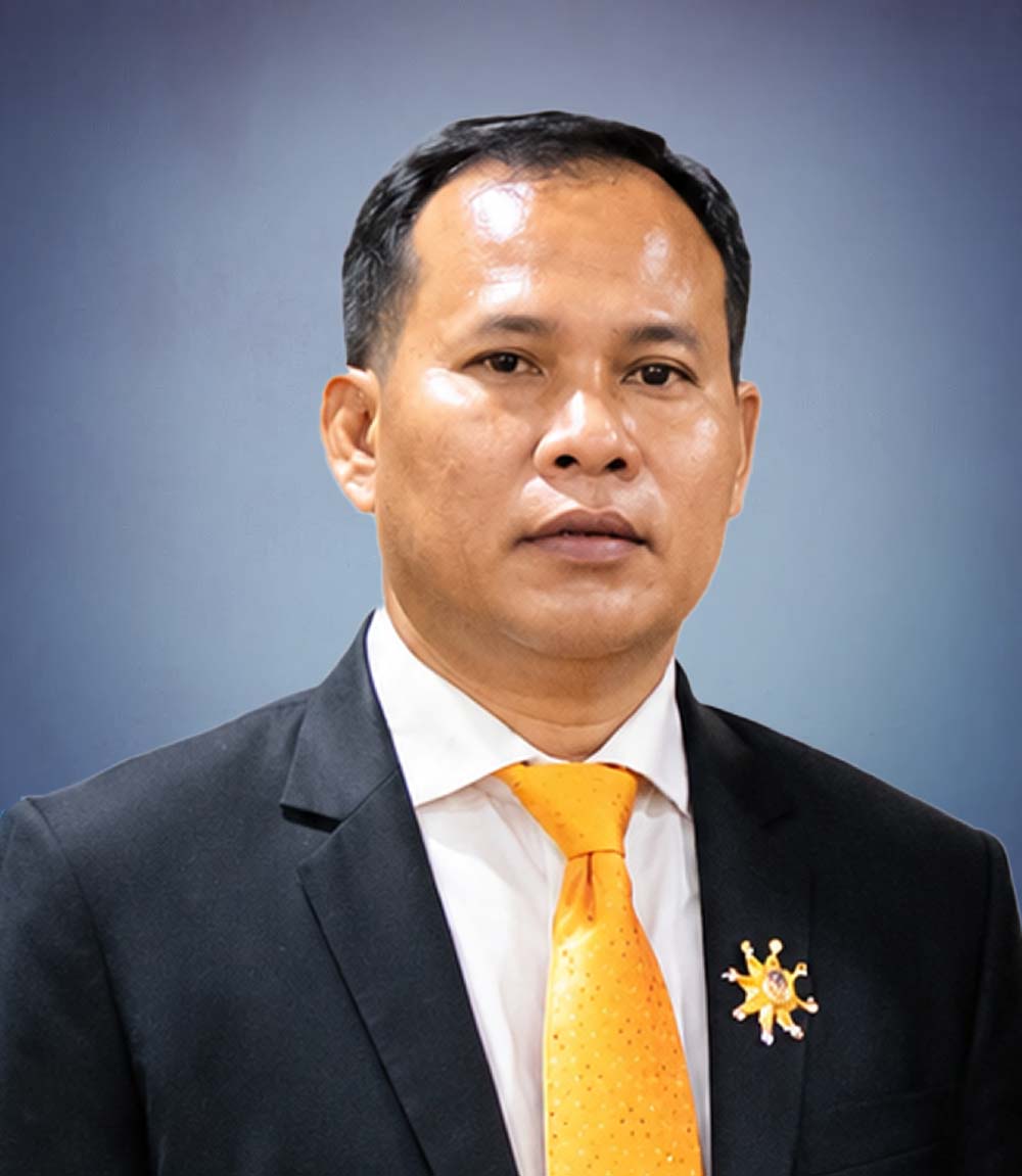 Assoc. Prof. Dr. HIEK Soknareth